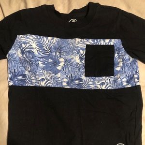 Body glove boys shirt never worn